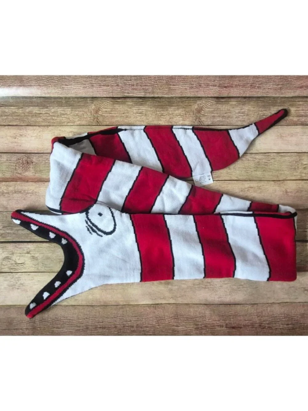 Rare Official Tim Burton Labyrinth Mexico City Sandworm Scarf Beetlejuice Red